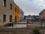 Dokončení plotů u domů v Počáplech u Sezemic.